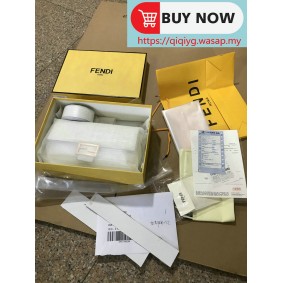 qiqiyg yupoo contact qiqiyg.com Fournisseur de dropshipping de vêtements en gros QQYG078